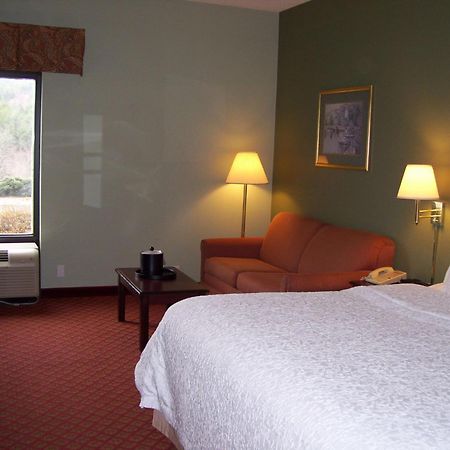 Hampton Inn - Hillsville Eksteriør billede
