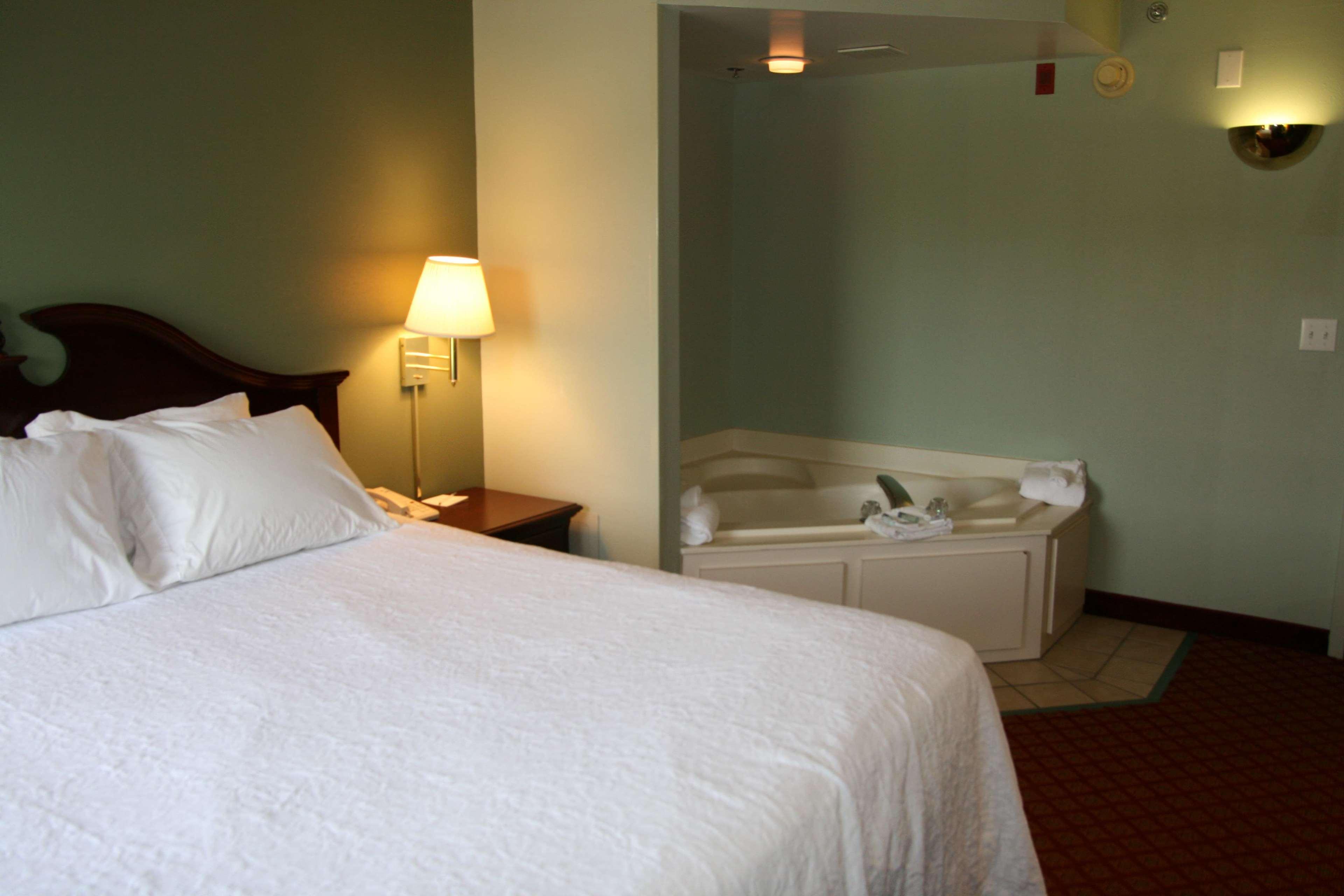 Hampton Inn - Hillsville Eksteriør billede