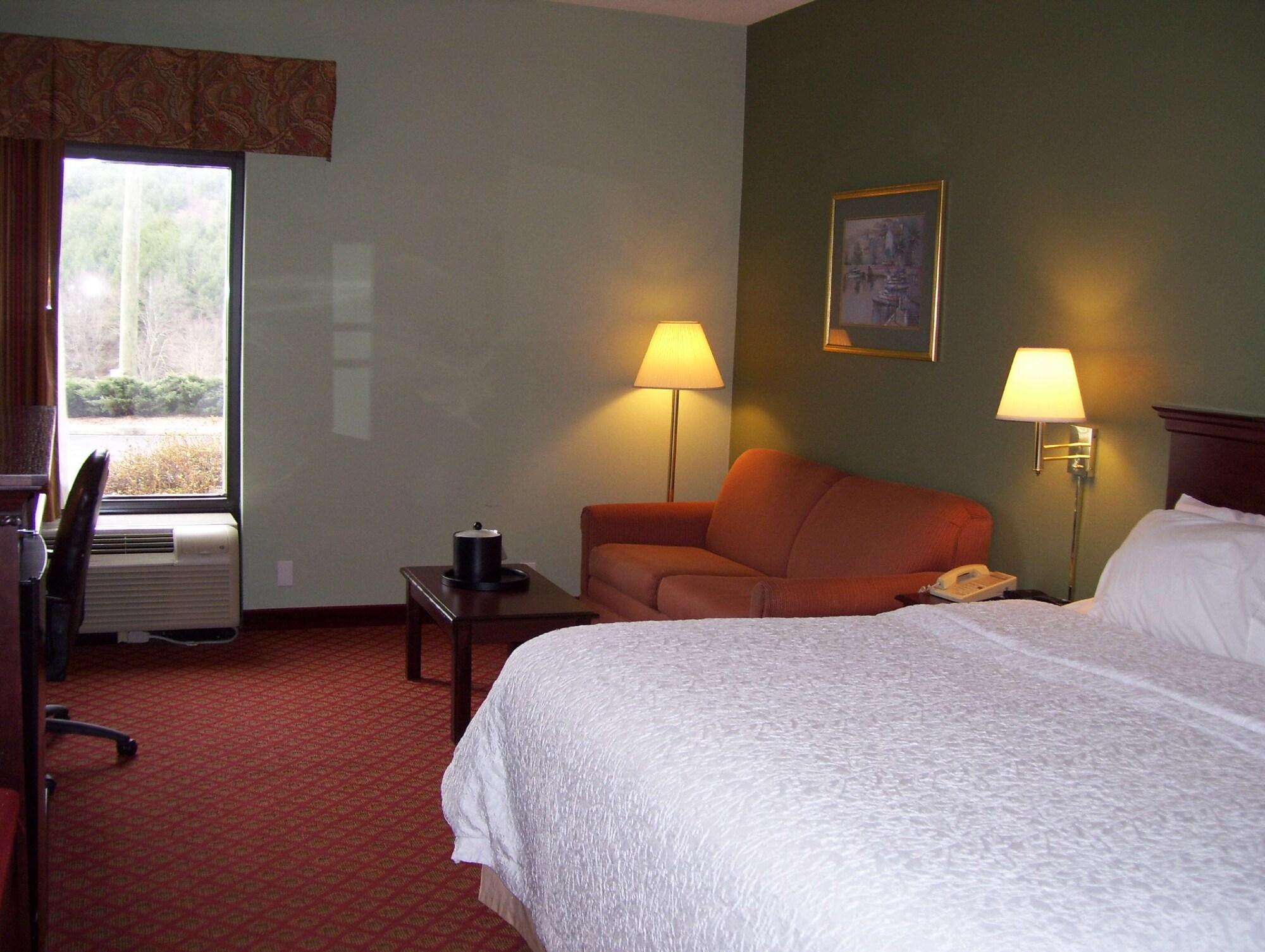 Hampton Inn - Hillsville Eksteriør billede